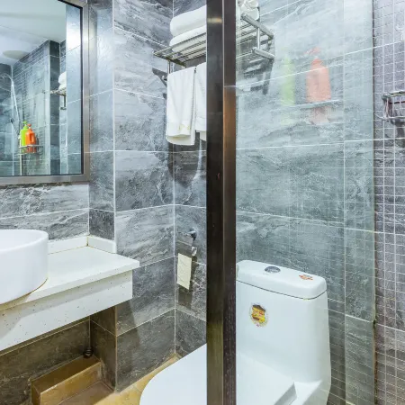 Luodian Jinquan Hotel