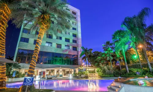 卡利皇家NH酒店