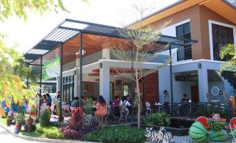 Phakawan Hotel - Housity