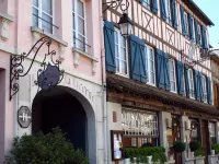 Hôtel La Licorne & Spa Hôtels à : Gournay-en-Bray