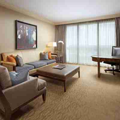 The St. Regis Houston Rooms