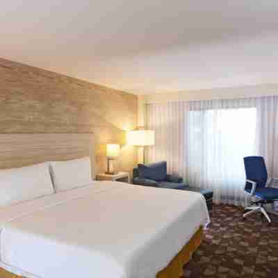 Holiday Inn Express Toluca Rooms