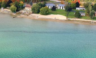 The Villa on Suttons Bay