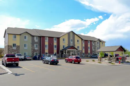 My Place Hotel-Cheyenne, WY Отели рядом с Аэропорт Шайенн