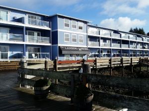 The Landing at Newport Condominium Hotel