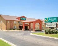 Quality Inn Broken Arrow - Tulsa Hotel di Broken Arrow