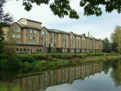 Radisson Hotel Portland Airport