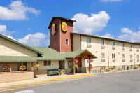 Super 8 by Wyndham Belgrade/Bozeman Airport Hotels in 