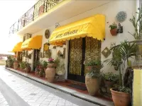 Hotel Fernanda Hôtels à : Letoianni