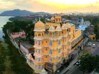 Bloom Boutique | Lake Pichola