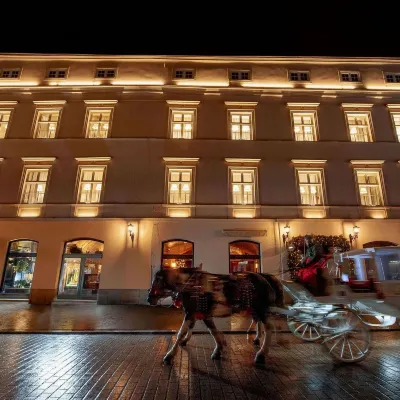 Balthazar Design Hotel Отели рядом с достопримечательностью «Галерея Потока»