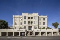 Majestic Mansions – Apartments at St Clair