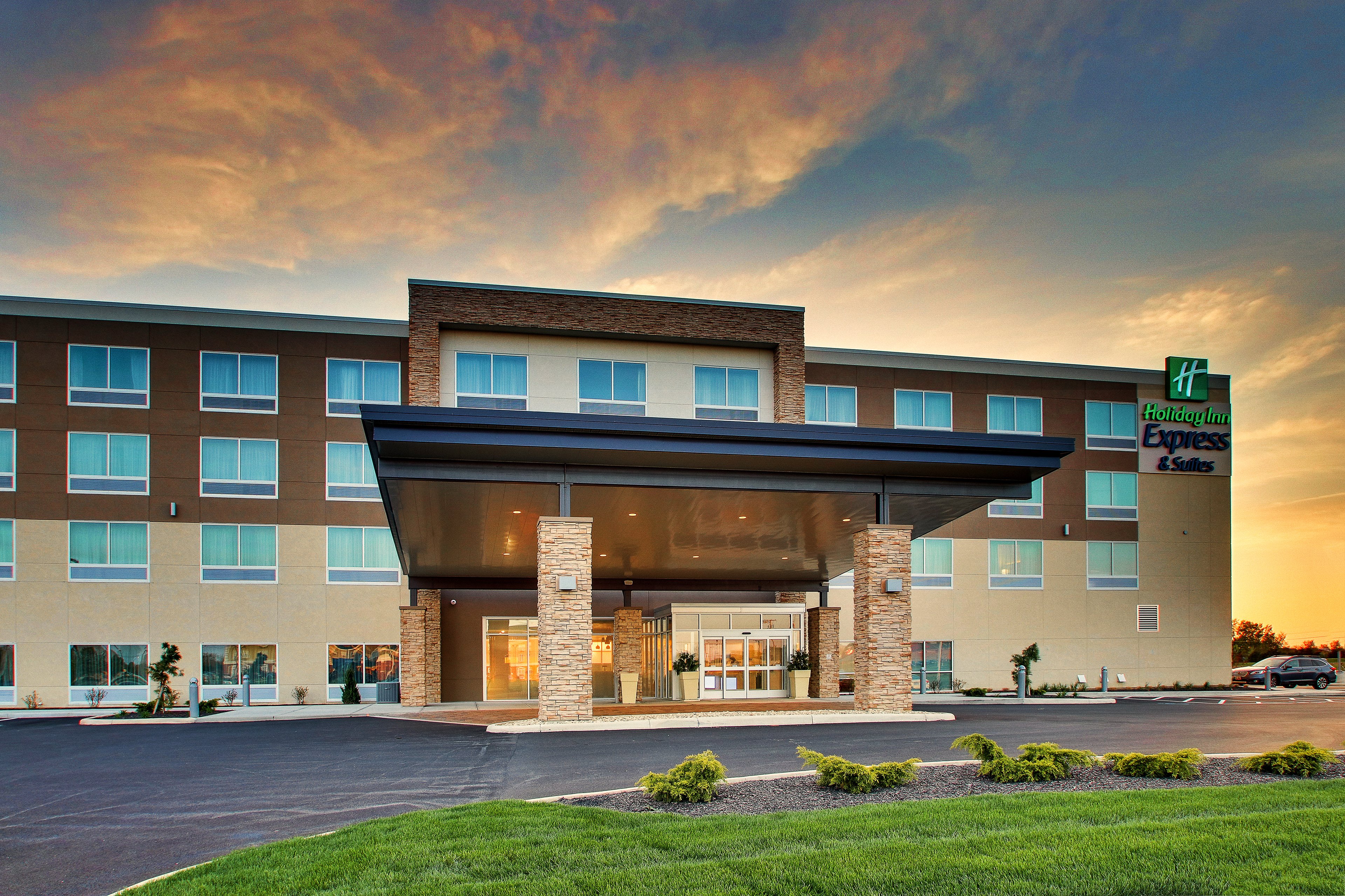 Holiday Inn Express & Suites Findlay North, an Ihg Hotel