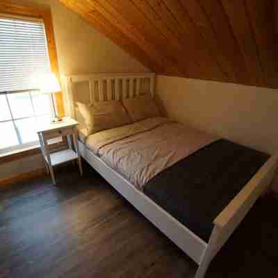 Yellowknife B&B Rooms