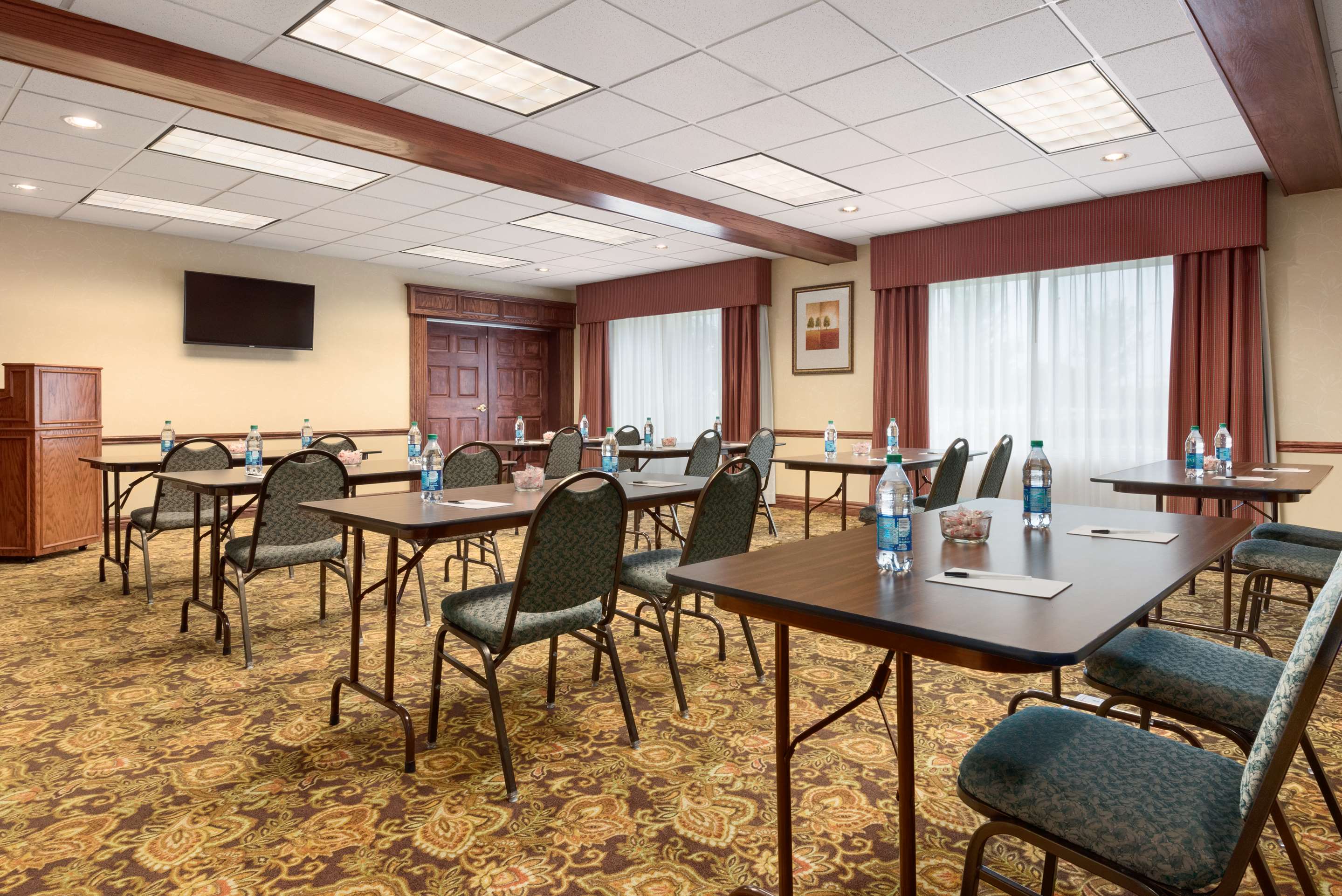 Country Inn & Suites by Radisson, Council Bluffs, IA