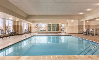 Hampton Inn & Suites by Hilton- Newark Airport Elizabeth