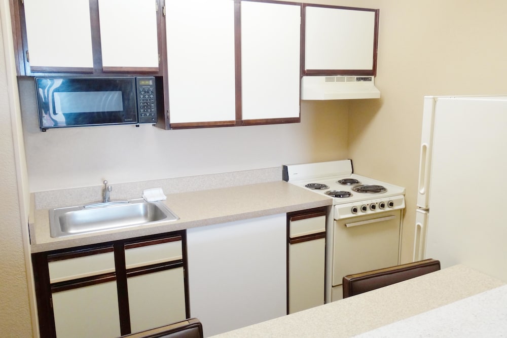 Extended Stay America Suites - Rockford - State Street