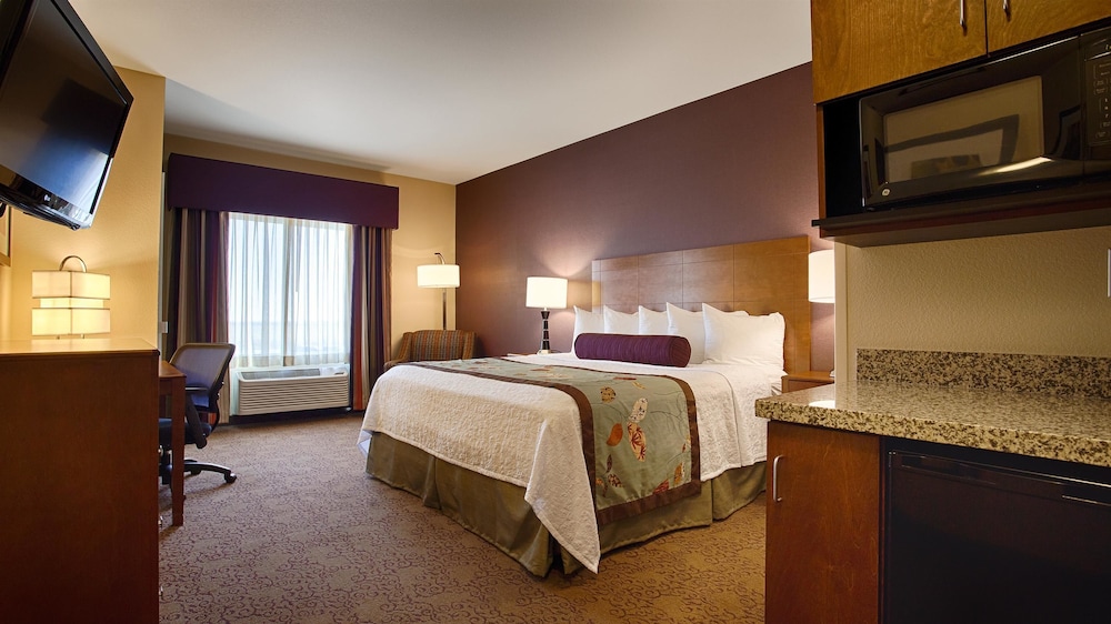 Best Western Plus Carousel Inn & Suites Burlington