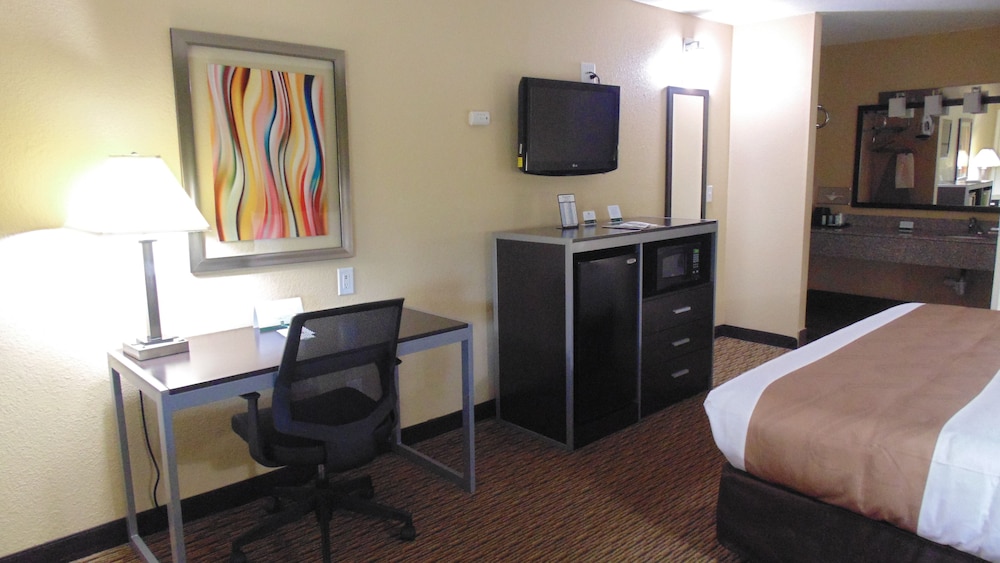 Quality Inn Glenpool - Tulsa