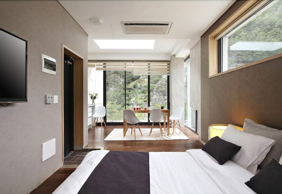 Frame House