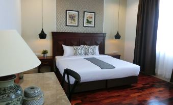 Bloom Boutique Hotel & Cafe - Hizvo