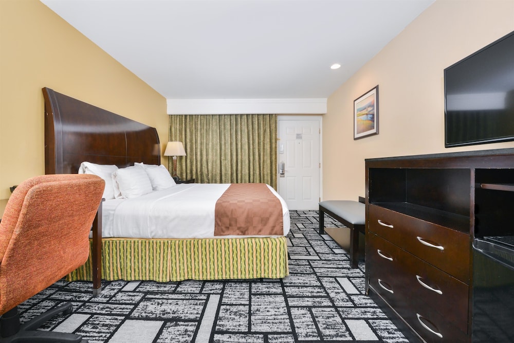 Best Western Plus Meridian Inn & Suites, Anaheim-Orange