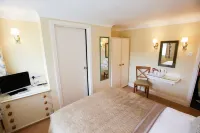 The Pheasant Inn Отели в г. Тарсет