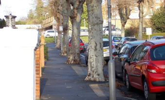 OYO Devine Beach Hotel, Westcliff Southend-On-Sea