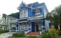 Villa Kota Bunga Matahari