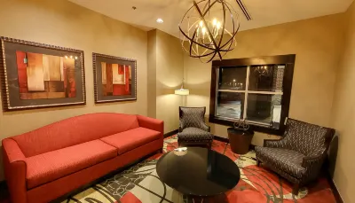 Holiday Inn Express & Suites Plymouth - Ann Arbor Area Hotels in Northville Charter Township