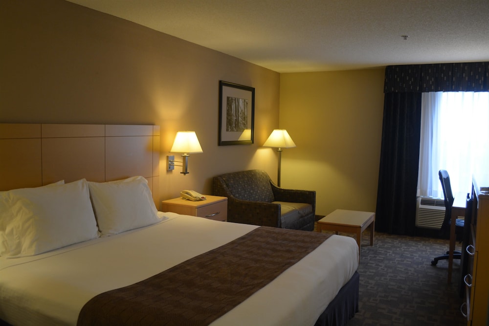 SureStay Plus Hotel by Best Western Roanoke Rapids I-95