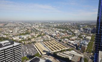 Empire Melbourne Central by Apartments of Melbourne