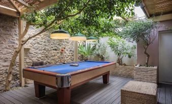 Aktaion Hotel - Housity