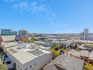 Fortitude Valley 2Bed Parking Pool Showground Qfv010