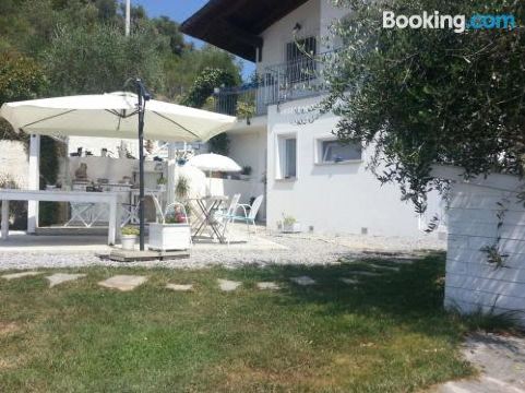 Message in a Bottle Bed & Breakfast - Housity