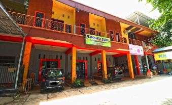 3. Penginap..