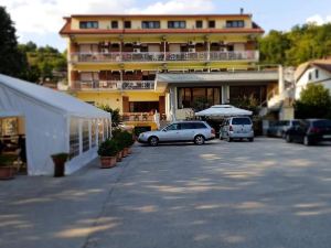 Hotel Miramonti