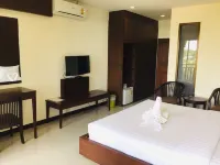 The Green Residence 304 Các khách sạn ở Si Maha Phot