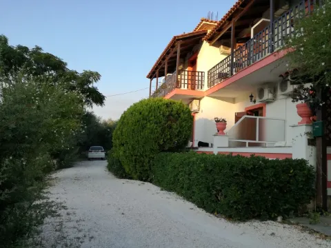 託尼開放式公寓酒店