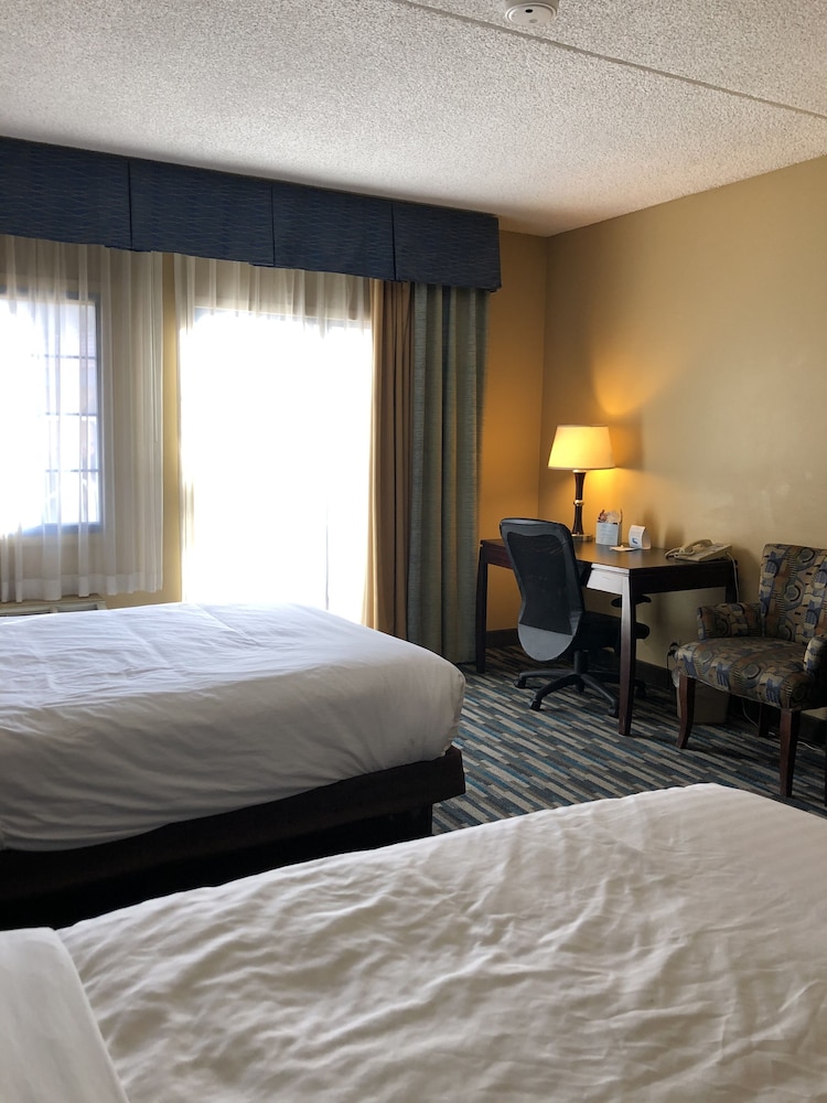 Days Hotel by Wyndham Mesa Near Phoenix