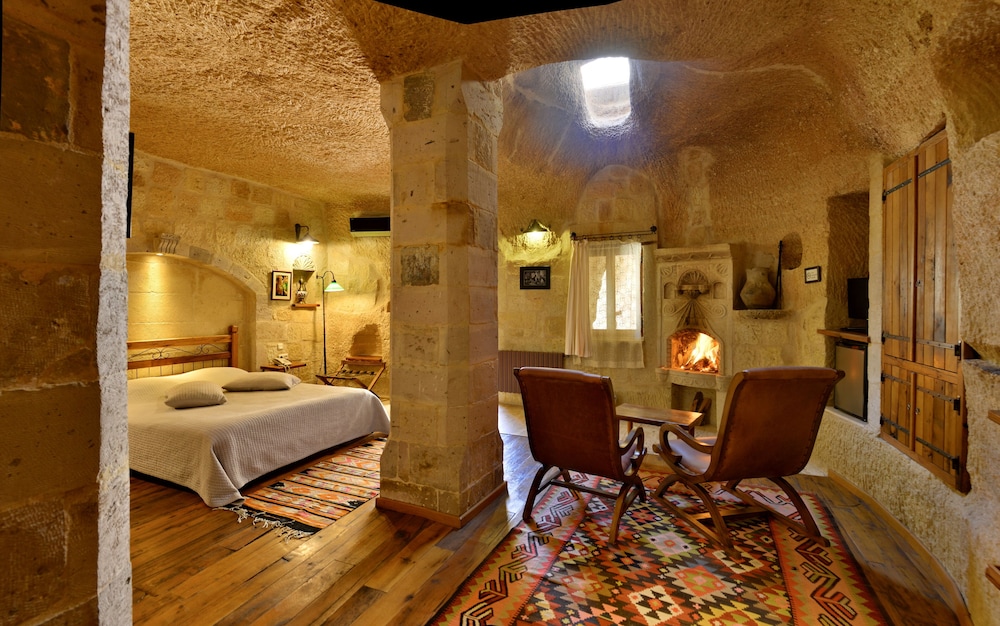 Sultan Cave Suites