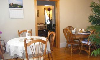 Glory Guest Suites, Downtown Moncton - Housity