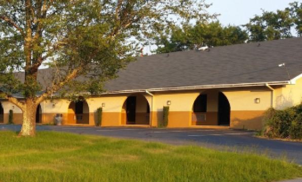 Loyalty Inn Rockingham