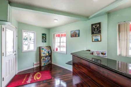 Morro Bay Beach Inn Отели рядом с достопримечательностью «Морро Странд Стейт Бич»