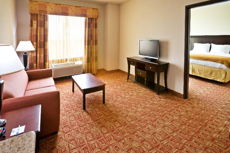 Comfort Inn & Suites Denison - Lake Texoma