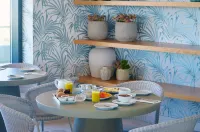 Longevity Health & Wellness Hotel - Adults Only - breakfast