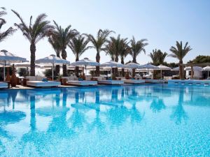 Nikki Beach Resort & Spa Santorini