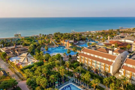 Belek Beach Resort Hotel Отели рядом с достопримечательностью «Aydın Parkı»