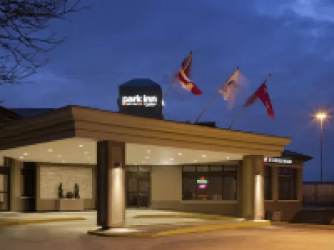 Park Inn by Radisson Toronto-Markham Hotels in Markham