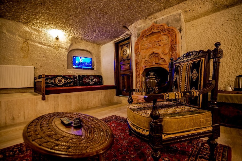 Ortahisar Cave Hotel